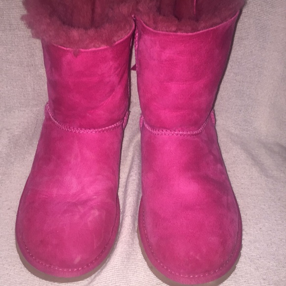 Hot pink Bailey bow Uggs - Picture 1 of 4